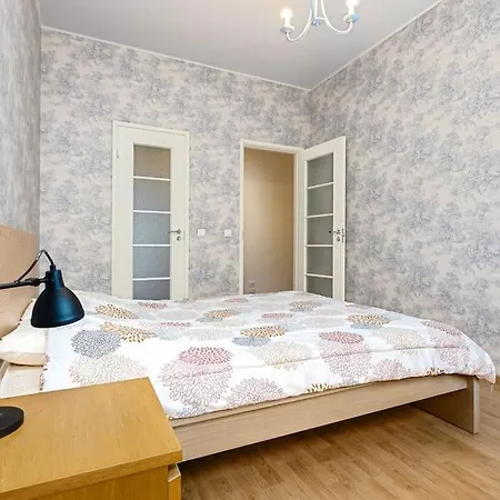 Lägenhet Comfortable 50m2, 2br In The Center *
